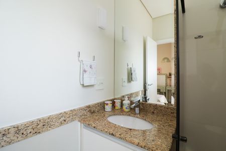 Apartamento à venda com 327m², 4 quartos e 2 vagasBanheiro da Suíte 3