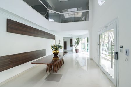 Apartamento à venda com 327m², 4 quartos e 2 vagasHall