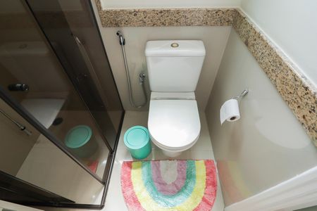 Apartamento à venda com 327m², 4 quartos e 2 vagasBanheiro da Suíte 3