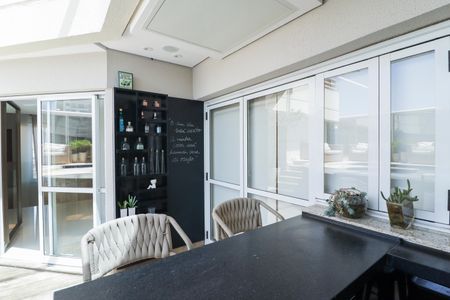 Apartamento à venda com 327m², 4 quartos e 2 vagasChurrasqueira/Piscina