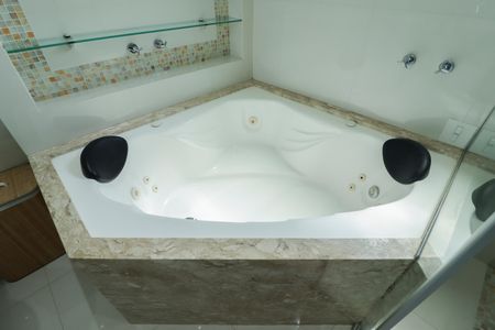 Apartamento à venda com 327m², 4 quartos e 2 vagasBanheiro da Suíte 1