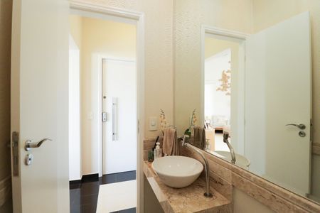 Apartamento à venda com 327m², 4 quartos e 2 vagasLavabo