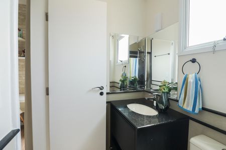 Apartamento à venda com 327m², 4 quartos e 2 vagasBanheiro da Suíte 2