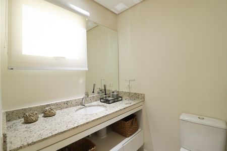 Apartamento à venda com 327m², 4 quartos e 2 vagasBanheiro da Suíte 4/Sauna