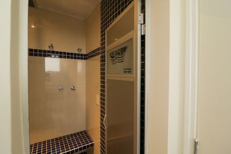 Apartamento à venda com 327m², 4 quartos e 2 vagasBanheiro da Suíte 4/Sauna