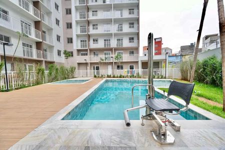 Apartamento para alugar com 29m², 1 quarto e sem vaga Apartamento para alugar com 29m², 1 quarto e sem vagaÁrea comum - Piscina