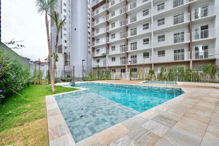 Apartamento para alugar com 29m², 1 quarto e sem vaga Apartamento para alugar com 29m², 1 quarto e sem vagaÁrea comum - Piscina