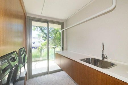 Apartamento para alugar com 93m², 2 quartos e sem vagaÁrea de serviço 