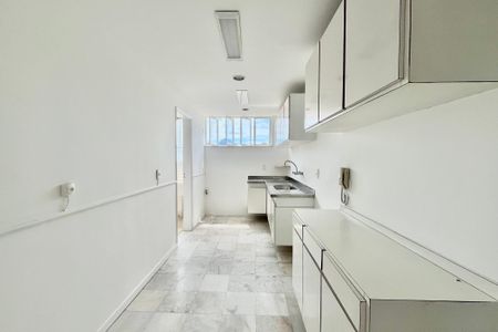 Apartamento à venda com 98m², 3 quartos e 1 vaga Apartamento à venda com 98m², 3 quartos e 1 vagaCozinha