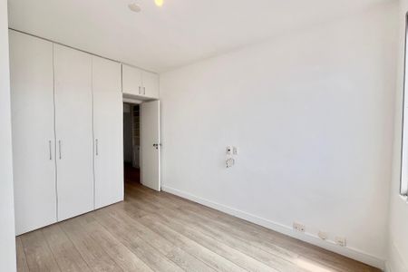 Apartamento à venda com 98m², 3 quartos e 1 vaga Apartamento à venda com 98m², 3 quartos e 1 vagaQuarto 1