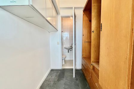 Apartamento à venda com 98m², 3 quartos e 1 vaga Apartamento à venda com 98m², 3 quartos e 1 vagaQuarto de Serviço