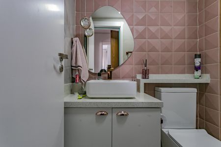 Apartamento à venda com 74m², 2 quartos e 1 vaga Apartamento à venda com 74m², 2 quartos e 1 vagaBanheiro Social