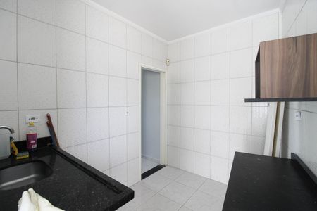 Cozinha de casa para alugar com 1 quarto, 53m² em Jaguaré, São Paulo