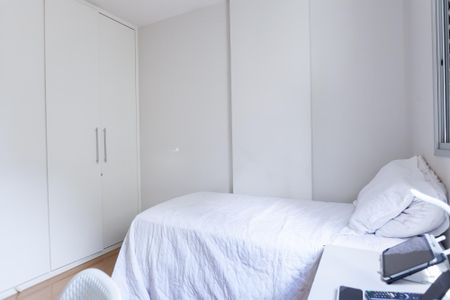 Apartamento à venda com 95m², 3 quartos e 2 vagasquarto 2