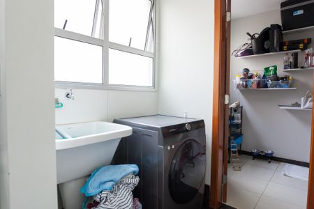 Apartamento à venda com 95m², 3 quartos e 2 vagasÁrea de Serviço