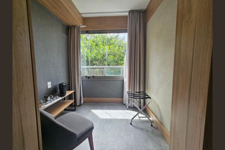 Studio de kitnet/studio para alugar com 1 quarto, 32m² em Santo Amaro, São Paulo