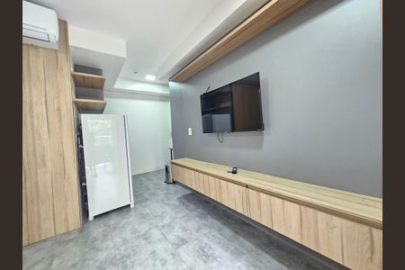 Studio para alugar com 32m², 1 quarto e 1 vaga Studio para alugar com 32m², 1 quarto e 1 vagaStudio