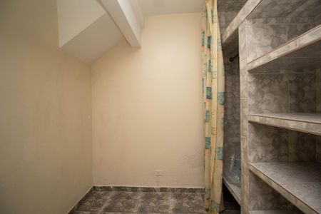 Quarto 2 de casa para alugar com 3 quartos, 200m² em Vila Cruz das Almas, São Paulo