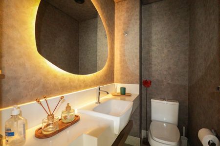 Apartamento à venda com 335m², 4 quartos e 6 vagas Apartamento à venda com 335m², 4 quartos e 6 vagasLavabo