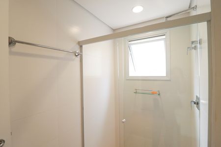 Apartamento à venda com 335m², 4 quartos e 6 vagas Apartamento à venda com 335m², 4 quartos e 6 vagasBanheiro da Suíte 1