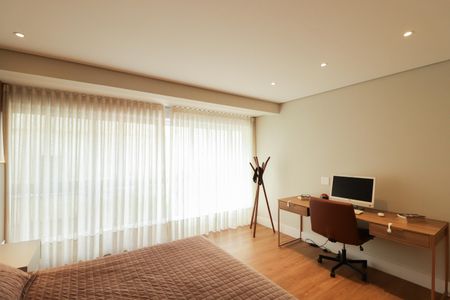 Apartamento à venda com 335m², 4 quartos e 6 vagas Apartamento à venda com 335m², 4 quartos e 6 vagasSuíte 3