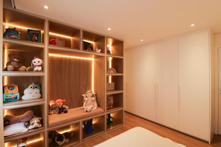 Apartamento à venda com 335m², 4 quartos e 6 vagas Apartamento à venda com 335m², 4 quartos e 6 vagasSuíte 2