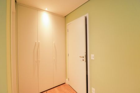 Apartamento à venda com 335m², 4 quartos e 6 vagas Apartamento à venda com 335m², 4 quartos e 6 vagasSuíte 1