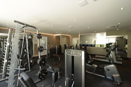 Apartamento à venda com 335m², 4 quartos e 6 vagas Apartamento à venda com 335m², 4 quartos e 6 vagasAcademia