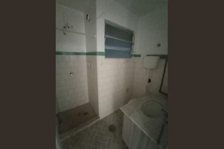 Banheiro de apartamento à venda com 2 quartos, 70m² em Bom Fim, Porto Alegre