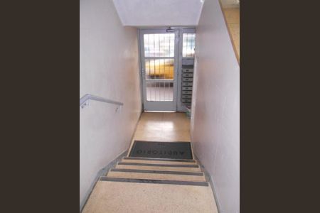 Apartamento à venda com 70m², 2 quartos e sem vagaÁrea externa