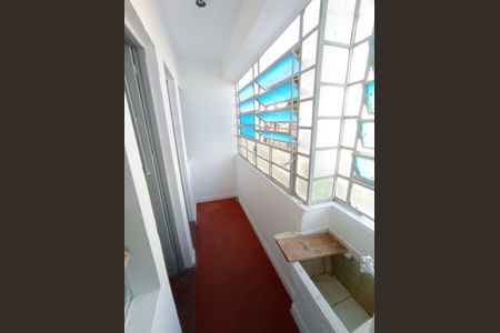 Apartamento à venda com 70m², 2 quartos e sem vagaÁrea externa