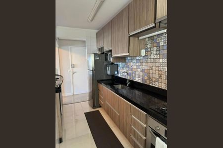 Apartamento à venda com 76m², 2 quartos e 2 vagasCozinha