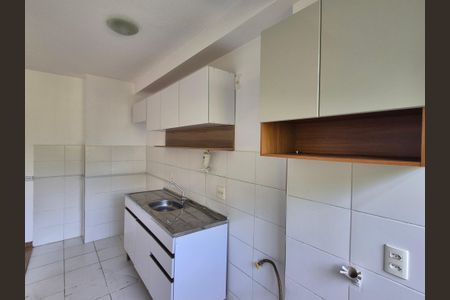 Apartamento à venda com 52m², 2 quartos e 1 vagaCozinha 