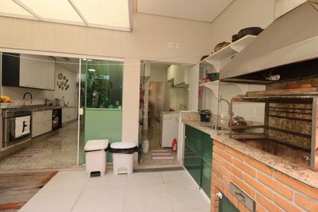 Casa à venda com 184m², 3 quartos e 4 vagasÁrea Gourmet