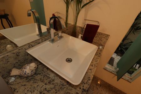 Casa à venda com 184m², 3 quartos e 4 vagasLavabo - Pia