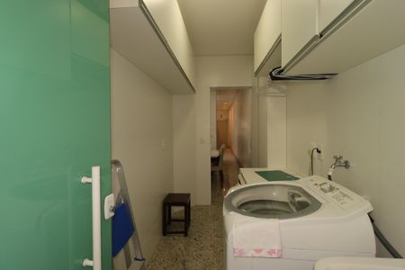 Casa à venda com 184m², 3 quartos e 4 vagasÁrea de Serviço