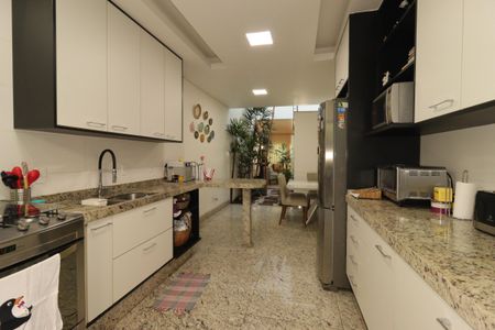 Casa à venda com 184m², 3 quartos e 4 vagasCozinha