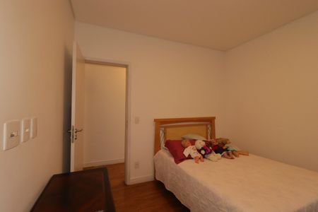 Casa à venda com 184m², 3 quartos e 4 vagasSuíte 2
