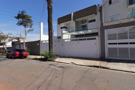 Casa à venda com 184m², 3 quartos e 4 vagasFachada