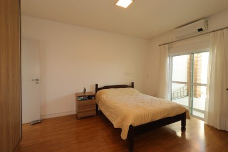 Casa à venda com 184m², 3 quartos e 4 vagasSuíte 1