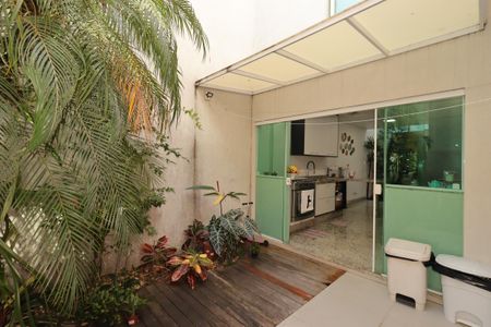 Casa à venda com 184m², 3 quartos e 4 vagasÁrea Gourmet