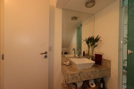 Casa à venda com 184m², 3 quartos e 4 vagasLavabo