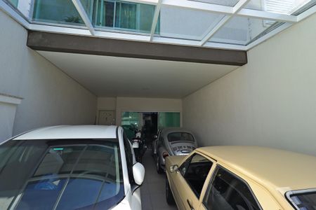 Casa à venda com 184m², 3 quartos e 4 vagasGaragem