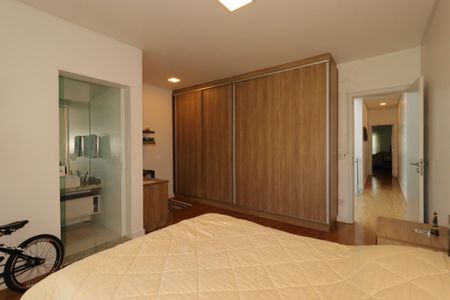 Casa à venda com 184m², 3 quartos e 4 vagasSuíte 1