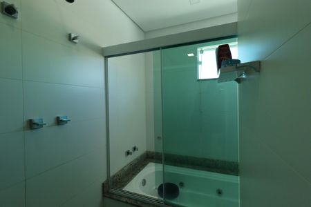 Casa à venda com 184m², 3 quartos e 4 vagasBanheiro da Suíte 3