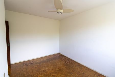 Apartamento à venda com 132m², 2 quartos e 1 vaga Apartamento à venda com 132m², 2 quartos e 1 vagaQuarto 2