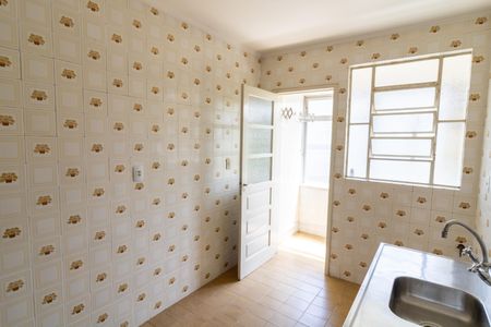 Cozinha de apartamento à venda com 2 quartos, 132m² em Partenon, Porto Alegre