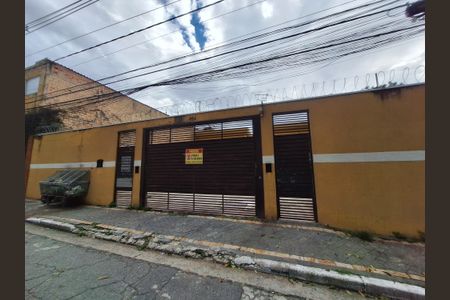 Casa de condomínio à venda com 65m², 2 quartos e 1 vaga Casa de condomínio à venda com 65m², 2 quartos e 1 vagaFachada
