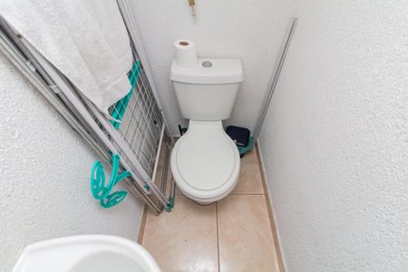 Casa de condomínio à venda com 65m², 2 quartos e 1 vaga Casa de condomínio à venda com 65m², 2 quartos e 1 vagaLavabo