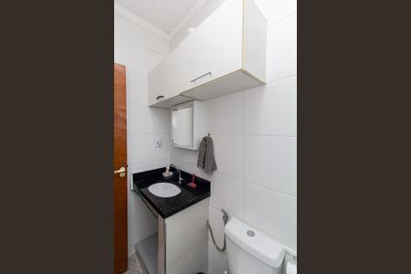 Casa de condomínio à venda com 65m², 2 quartos e 1 vaga Casa de condomínio à venda com 65m², 2 quartos e 1 vagaBanheiro